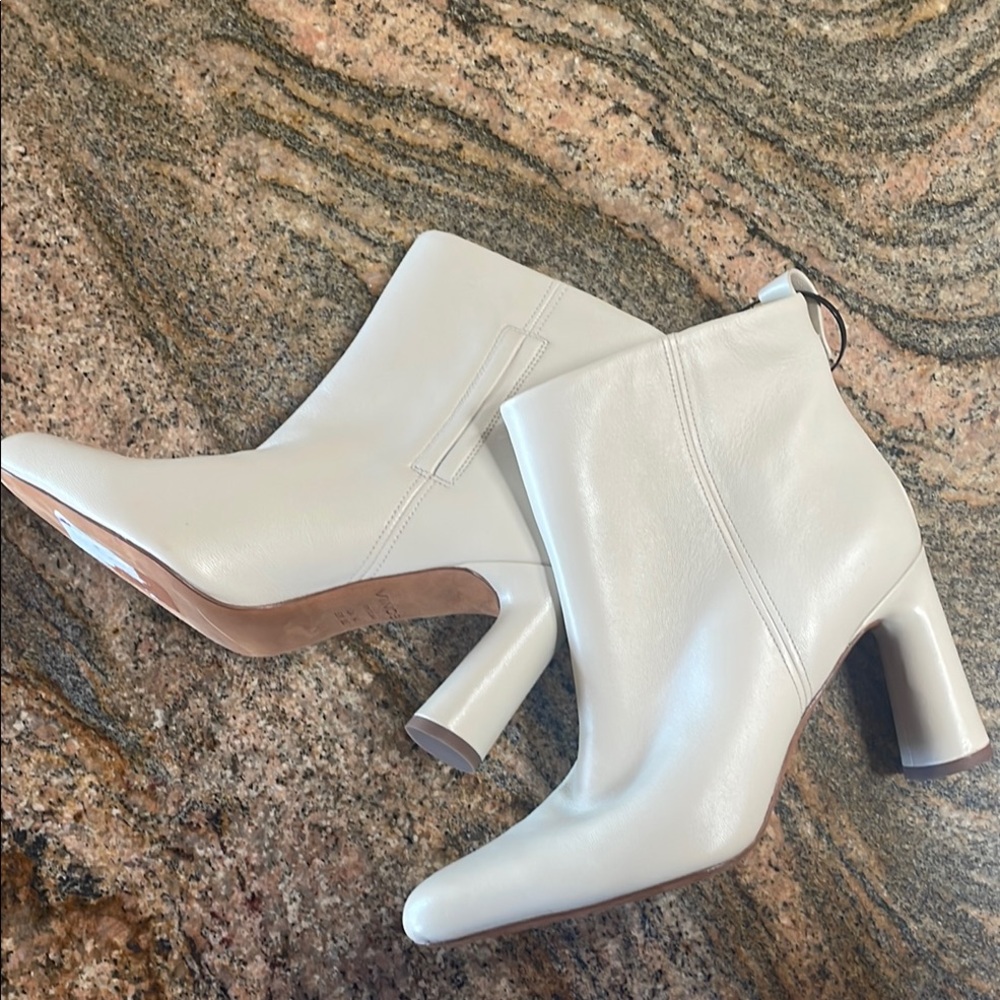 Vince Hillside Heeled Boots Moonlight White New EU 38.5 Ankle Bootie